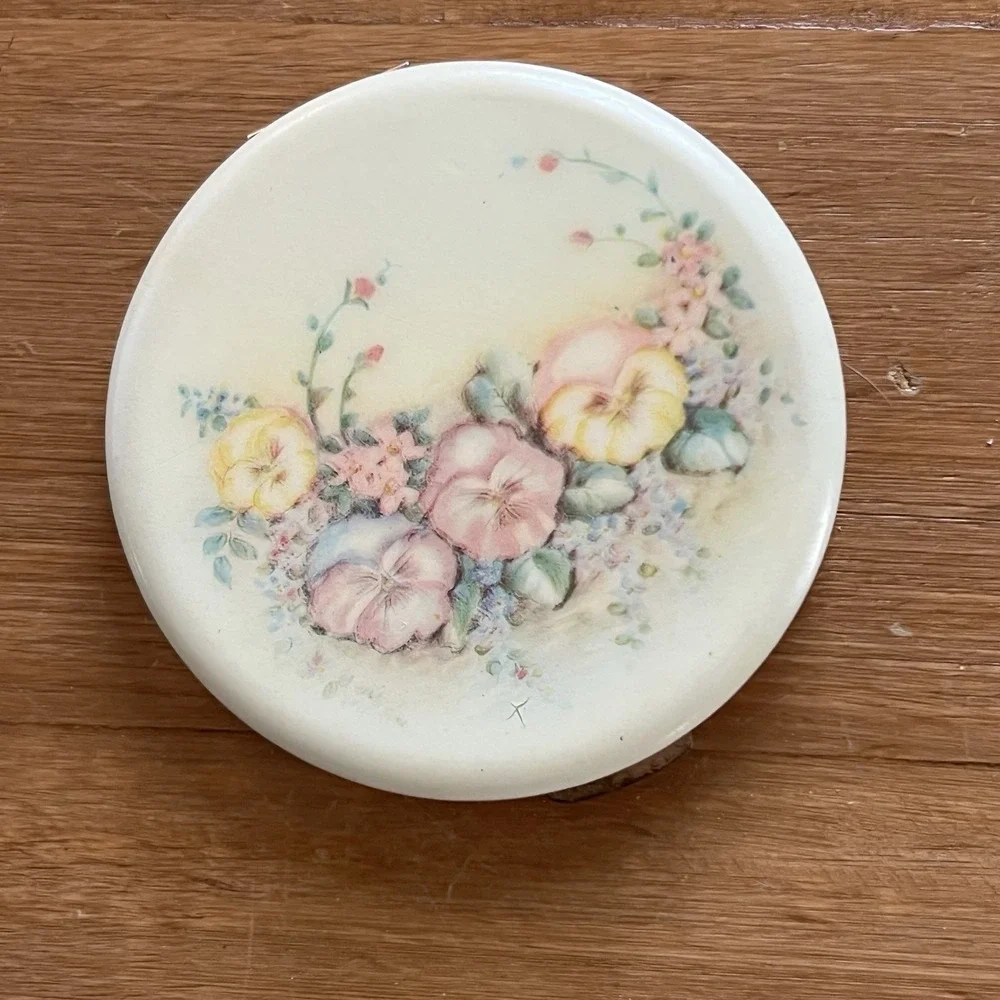 Vintage 1940s Floral Powder Makeup Compact Case Mirror Pansy Vanity Collectable